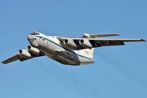 Mang 'ngựa thồ' Il-76 của không quân Nga đi ném bom?