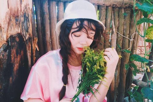 'Hot girl ngủ gật' được lên báo Hàn trong buổi chụp ảnh thời trang