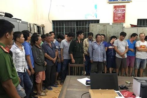 Đồng Nai: Triệt phá sòng bạc khủng trong rừng tràm, thu 500 triệu