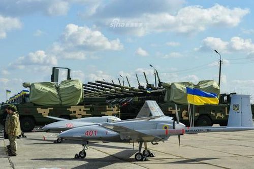 Ukraine nhận vũ khí tối tân từ NATO, ly khai miền Đông 'lạnh gáy'