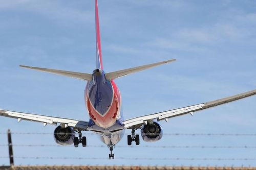 Mỹ: Boeing 737 MAX lại gặp sự cố, hạ cánh khẩn cấp tại Florida