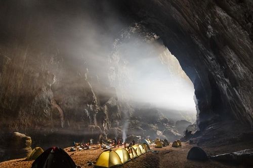 Khám phá bí ẩn dưới lòng hang Sơn Đoòng