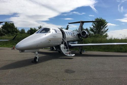 Bên trong chuyên cơ Phenom 300 dành cho giới nhà giàu