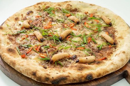 Lại xuất hiện pizza đuông dừa tại Hà Nội khiến dân mạng hoang mang