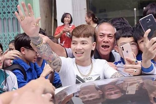 Sở GD&ĐT Yên Bái xác minh một số trường học mời Khá 'Bảnh' về biểu diễn