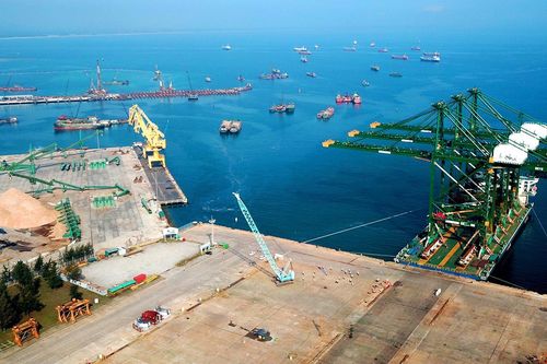 Nạo vét 27 triệu m3 bùn, cát để tạo luồng lạch ở Dung Quất