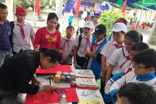 Khơi dậy văn hóa đọc cho học sinh Hải Phòng