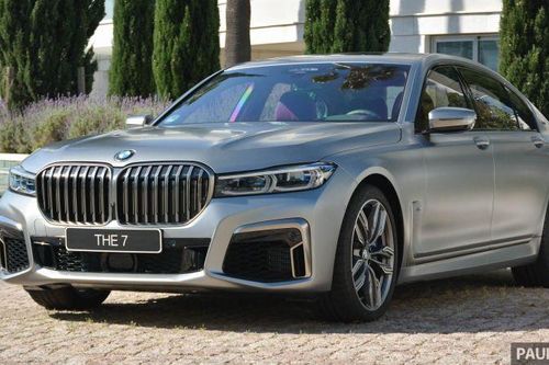 BMW chỉ sử dụng động cơ V12 trên một phiên bản của 7 Series