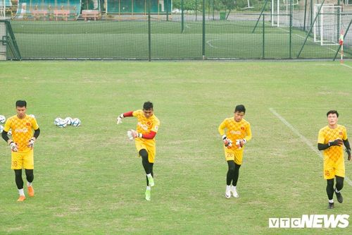 Tỏa sáng trước HAGL, thủ môn Hải Phòng coi Văn Lâm là hình mẫu lý tưởng