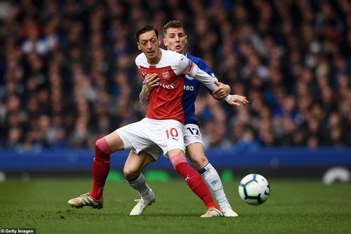 Arsenal có nguy cơ rớt top 4 Ngoại hạng Anh