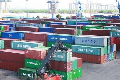 23.000 container phế liệu: Sẽ bán đấu giá trọn gói hay từng phần?