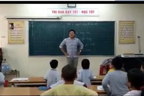 Clip thầy giáo Hà Nội dạy học sinh nhảy hài hước gây 'sốt' dân mạng