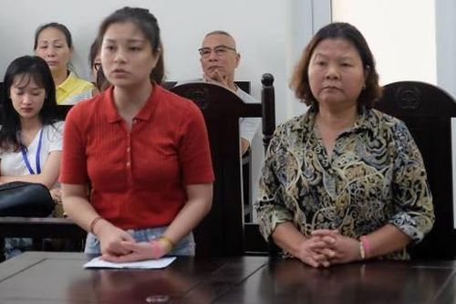 Cô giáo cấp 3 cùng mẹ đánh hàng xóm bị thay đổi hình phạt