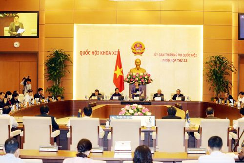 Ủy ban Thường vụ Quốc hội cho ý kiến về 2 dự án luật