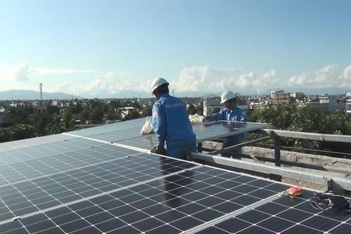 More comprehensive solutions needed for solar energy development