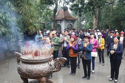 Con Lạc cháu Hồng muôn phương hướng về nguồn cội