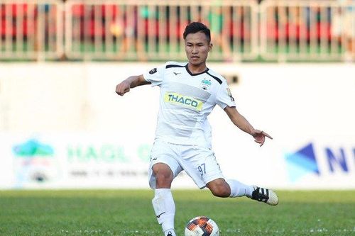Bị chơi xấu, sao U23 Việt Nam phải nhập viện