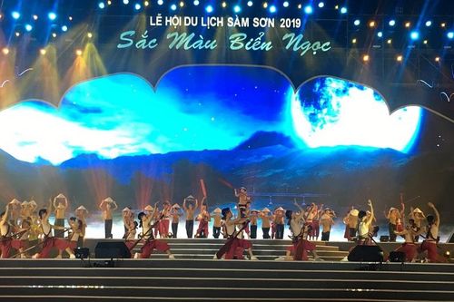 Thanh Hóa: Tưng bừng đêm hội 'Sắc màu biển ngọc' khai trương hè Sầm Sơn 2019