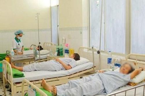 14 du khách Lào nhập viện nghi ngộ độc thực phẩm ở Đà Nẵng
