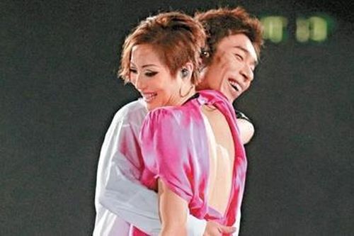 Hứa Chí An 7 lần cầu hôn mới cưới được diva Hong Kong, vẫn ngoại tình