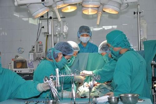 Cô gái có phủ tạng đảo ngược, mắc tim bẩm sinh được bác sĩ cứu sống thần kỳ