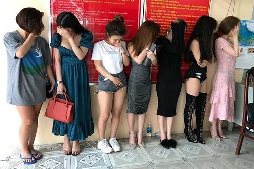 Bắt nhóm thanh niên ngoại quốc cùng các cô gái tuổi teen thuê biệt thự chơi ma túy ở Bà Rịa- Vũng Tàu