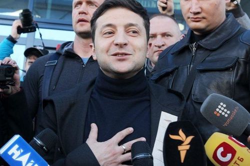 Zelensky tuyên chiến quyết liệt với tiếng Nga