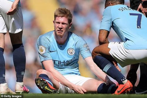 Man City mất 'nhạc trưởng' ở trận derby với M.U