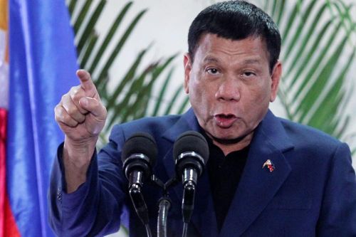 Tổng thống Philippines dọa tuyên chiến với Canada vì vấn đề rác