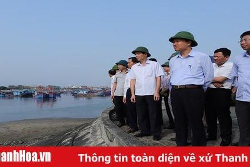Đồng chí Bí thư Tỉnh ủy, Chủ tịch HĐND tỉnh Trịnh Văn Chiến thăm và làm việc tại huyện Tĩnh Gia