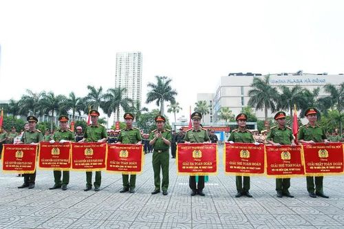 Sôi nổi hội thi điều lệnh, võ thuật CAND năm 2019