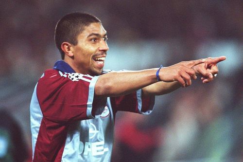 Huyền thoại Bayern Munich đã tới TP.HCM, chờ so tài Anh Đức
