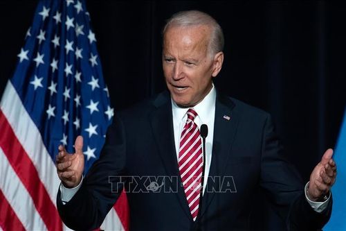 Tổng thống Trump lo ngại có thể bị ứng cử viên Biden đánh bại