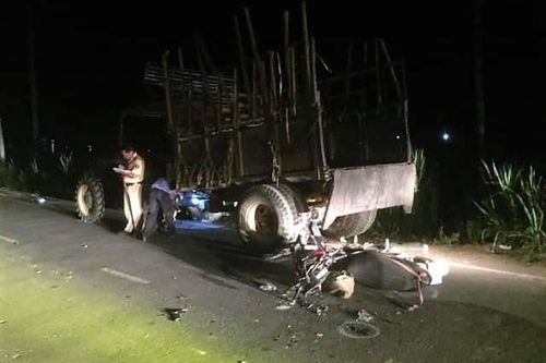 Tai nạn trên đường về nhà nghỉ lễ 30/4, nam sinh viên đi xe máy thiệt mạng