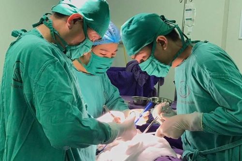 Bé 2 tuổi ở Quảng Ninh có 3 quả thận