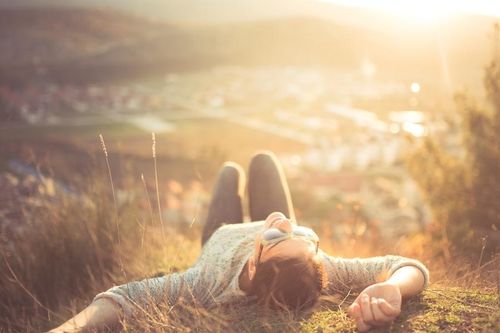 Tử vi tháng 5/2019: Tuổi Ngọ tài vận khởi sắc, tuổi Mùi lắm mối tối nằm không