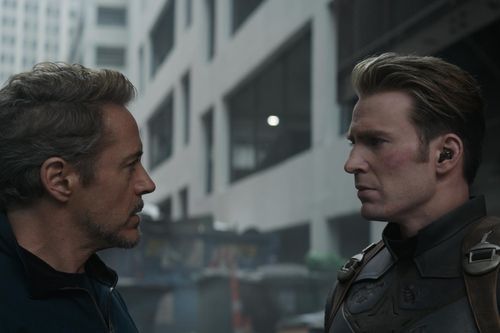 'Avengers: Endgame': Vì sao Captain America và Black Widow gây bất ngờ