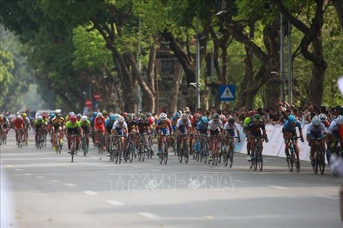 Khai mạc cuộc đua xe đạp 'Về Điện Biên Phủ 2019'