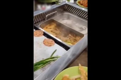 Những 'gương mặt vàng' trong làng giải trí