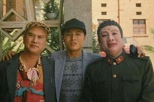 Phật Tổ của 'Tây du ký' kể được người dân quỳ lạy khi ra đường
