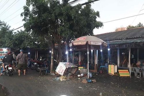 Vợ chồng chủ quán nước đánh khách chảy máu đầu bị trả thù