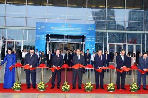 Cần xây dựng những 'con sếu đầu đàn' trong kinh tế tư nhân