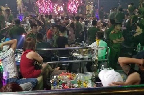 Đột kích vũ trường, phát hiện 80 dân chơi dương tính ma túy