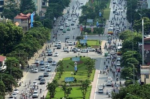 Hà Nội: 47 công trình đường phố được cải tạo, sửa chữa và xén dải phân cách