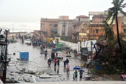 Siêu bão Fani gây thương vong lớn tại Ấn Độ và Bangladesh
