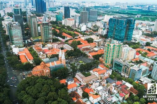 Bị siết tín dụng, các doanh nghiệp bất động sản xoay sở nguồn vốn ra sao?