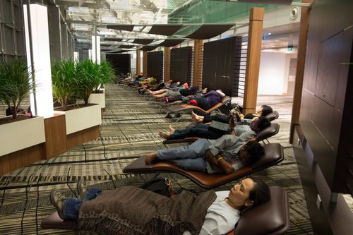 Bên trong Changi, sân bay công nghệ cao tốt nhất thế giới
