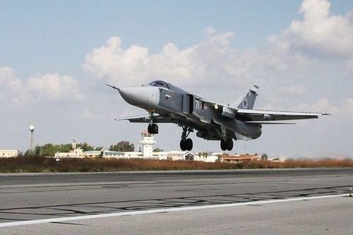 Phiến quân nã 36 quả rocket vào căn cứ không quân Nga ở Syria