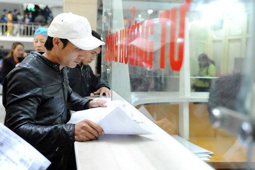 Xăng, điện tăng giá, Bộ Y tế tạm hoãn điều chỉnh viện phí
