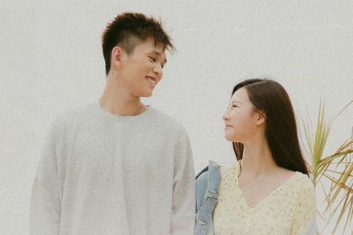 Cặp đôi 'gà bông' AMEE - B Ray tung 'thính' ngọt ngào khiến fan tích cực… 'đẩy thuyền'